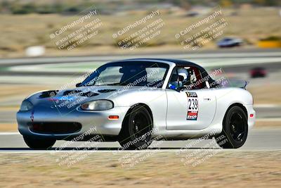 media/Dec-13-2025-Extreme Speed (Sat) [[d129ecb0b9]]/Beginner/Session 2 (Turn 4)/